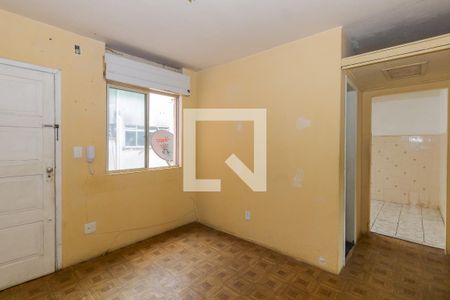 Sala de apartamento à venda com 2 quartos, 46m² em Rubem Berta, Porto Alegre