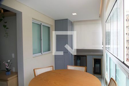 Sala de apartamento para alugar com 2 quartos, 99m² em Barra da Tijuca, Rio de Janeiro