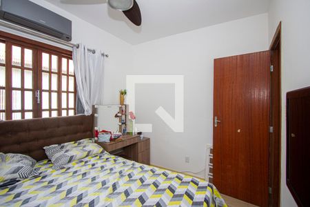 Quarto 1 de casa de condomínio para alugar com 2 quartos, 60m² em Galo Branco, São Gonçalo