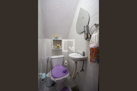 Lavabo de casa de condomínio para alugar com 2 quartos, 60m² em Galo Branco, São Gonçalo
