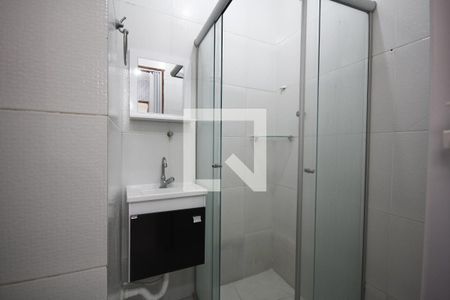 Banheiro de kitnet/studio para alugar com 1 quarto, 20m² em Ipiranga, São Paulo