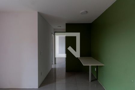 Sala  de apartamento para alugar com 2 quartos, 47m² em Itaquera, São Paulo