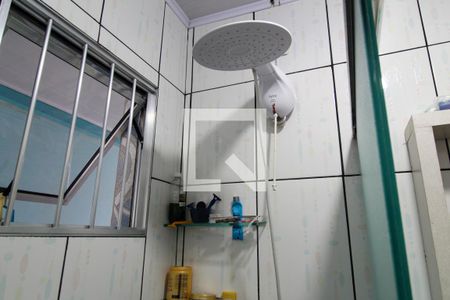 Detalhe do banheiro de casa à venda com 2 quartos, 56m² em Centro, Canoas