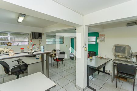 Casa para alugar com 600m², 4 quartos e 15 vagas Casa para alugar com 600m², 4 quartos e 15 vagasEscritório