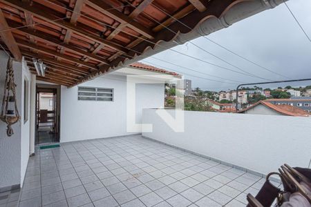 Casa para alugar com 600m², 4 quartos e 15 vagas Casa para alugar com 600m², 4 quartos e 15 vagasQuintal