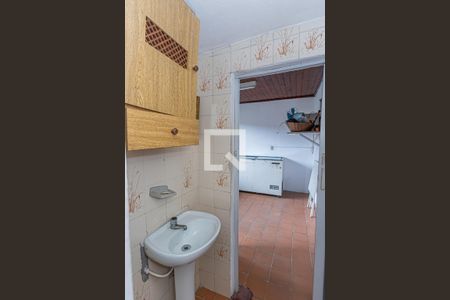 Casa para alugar com 600m², 4 quartos e 15 vagas Casa para alugar com 600m², 4 quartos e 15 vagasBanheiro edícula