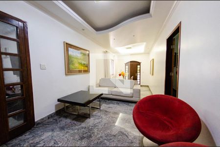 Sala de casa à venda com 3 quartos, 382m² em João Pinheiro, Belo Horizonte