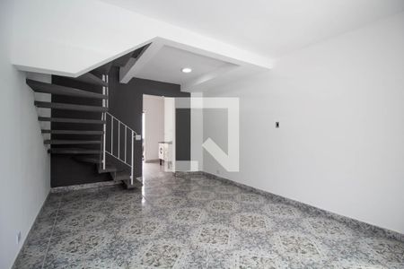 Sala de casa de condomínio para alugar com 2 quartos, 55m² em Vila Cosmopolita, São Paulo