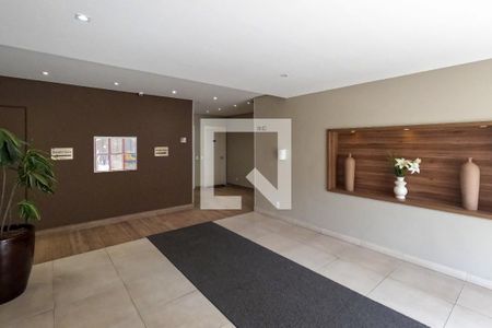 Apartamento à venda com 62m², 2 quartos e 1 vaga Apartamento à venda com 62m², 2 quartos e 1 vagaHall social