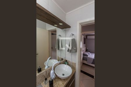 Banheiro de apartamento à venda com 2 quartos, 62m² em Rondônia, Novo Hamburgo