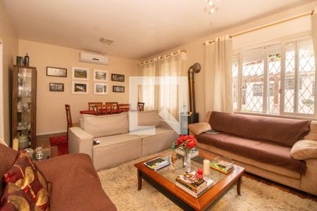 Sala de casa à venda com 3 quartos, 400m² em Passo D&#8217;areia, Porto Alegre