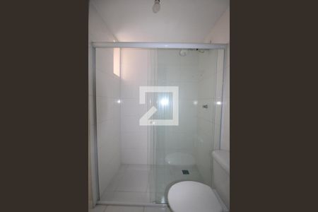 Banheiro de kitnet/studio para alugar com 1 quarto, 45m² em Centro, Campinas