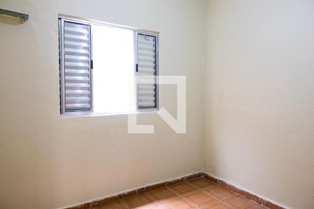 Quarto 2 de casa para alugar com 2 quartos, 75m² em Vila Palmares, Santo André