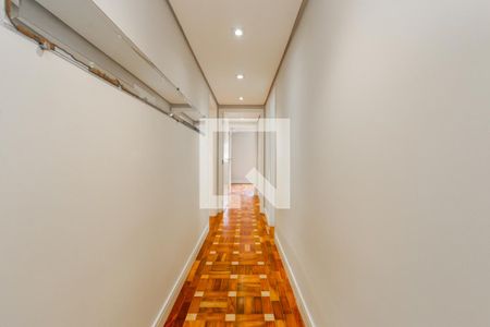 Corredor de apartamento para alugar com 3 quartos, 127m² em Indianópolis, São Paulo