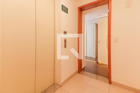 Hall Apto de apartamento para alugar com 2 quartos, 106m² em Jardim Arpoador, São Paulo