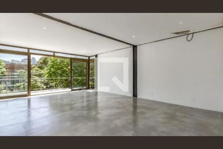 Casa à venda com 4 quartos, 380m² em Jardim Paulista, São Paulo