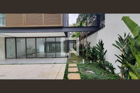 Casa à venda com 4 quartos, 380m² em Jardim Paulista, São Paulo