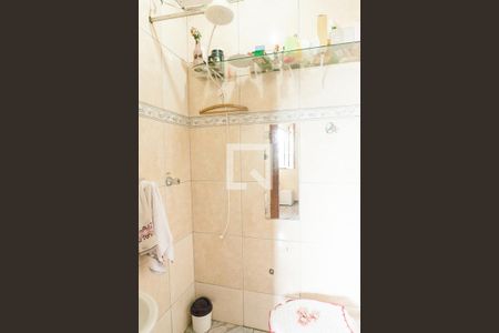 Casa à venda com 440m², 5 quartos e 4 vagas Casa à venda com 440m², 5 quartos e 4 vagasBanheiro suite