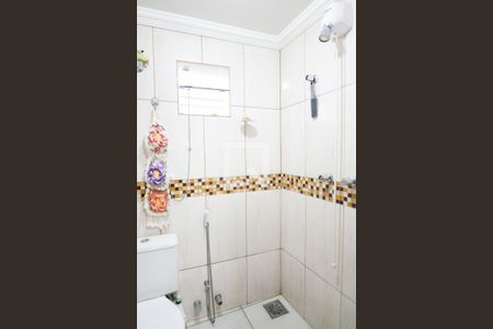 Casa à venda com 440m², 5 quartos e 4 vagas Casa à venda com 440m², 5 quartos e 4 vagasBanheiro