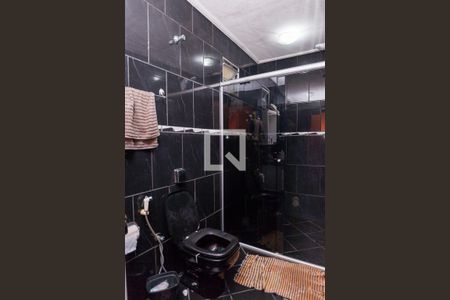 Casa à venda com 440m², 5 quartos e 4 vagas Casa à venda com 440m², 5 quartos e 4 vagasBanheiro