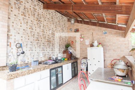 Casa à venda com 440m², 5 quartos e 4 vagas Casa à venda com 440m², 5 quartos e 4 vagasChurrasqueira