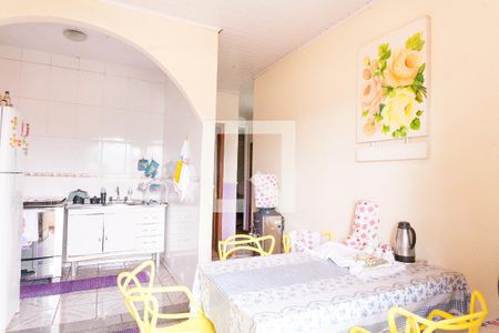 Casa à venda com 440m², 5 quartos e 4 vagas Casa à venda com 440m², 5 quartos e 4 vagascozinha