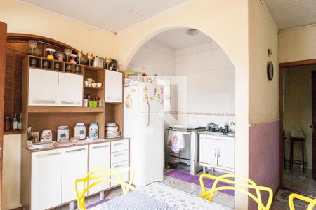 Casa à venda com 440m², 5 quartos e 4 vagas Casa à venda com 440m², 5 quartos e 4 vagascozinha