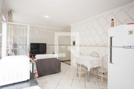 Casa à venda com 440m², 5 quartos e 4 vagas Casa à venda com 440m², 5 quartos e 4 vagascozinha