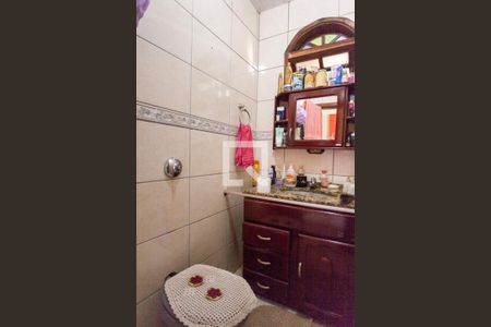 Casa à venda com 440m², 5 quartos e 4 vagas Casa à venda com 440m², 5 quartos e 4 vagasBanheiro Social