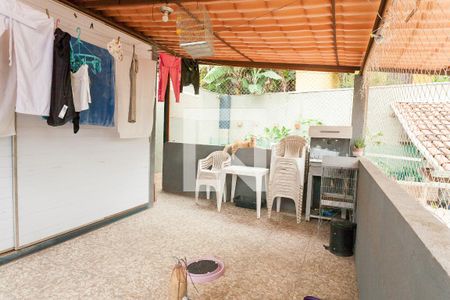 Casa à venda com 440m², 5 quartos e 4 vagas Casa à venda com 440m², 5 quartos e 4 vagaslaje