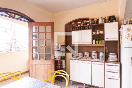 Casa à venda com 440m², 5 quartos e 4 vagas Casa à venda com 440m², 5 quartos e 4 vagascozinha