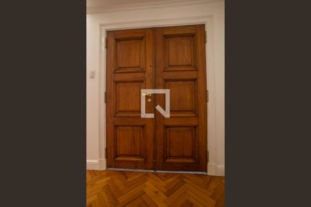 Hall de entrada de apartamento à venda com 6 quartos, 420m² em Flamengo, Rio de Janeiro