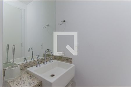 Banheiro de apartamento para alugar com 1 quarto, 27m² em Vila Mariana, São Paulo