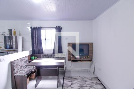 Casa à venda com 125m², 5 quartos e 2 vagas Casa à venda com 125m², 5 quartos e 2 vagasCasa 3 Sala