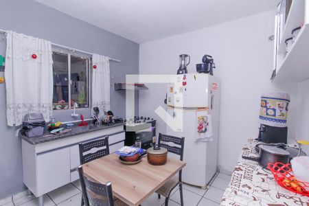 Casa à venda com 125m², 5 quartos e 2 vagas Casa à venda com 125m², 5 quartos e 2 vagasCasa 2 Cozinha