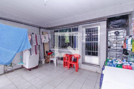 Casa à venda com 125m², 5 quartos e 2 vagas Casa à venda com 125m², 5 quartos e 2 vagasGaragem