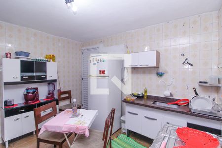 Casa à venda com 125m², 5 quartos e 2 vagas Casa à venda com 125m², 5 quartos e 2 vagasCasa 1 Cozinha