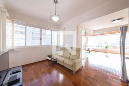 Sala de TV de apartamento à venda com 4 quartos, 205m² em Cidade Monções, São Paulo