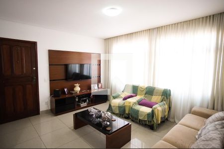 Apartamento para alugar com 3 quartos, 133m² em Ouro Preto, Belo Horizonte
