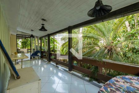 Varanda Sala de casa de condomínio para alugar com 3 quartos, 80m² em Barra da Tijuca, Rio de Janeiro