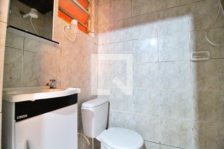 Banheiro de casa para alugar com 1 quarto, 30m² em Vila Guiomar, Santo André