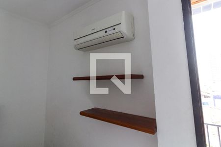 Detalhe do quarto de apartamento para alugar com 1 quarto, 25m² em Nova Mirim, Praia Grande