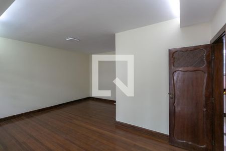 Sala de apartamento para alugar com 3 quartos, 180m² em Sion, Belo Horizonte