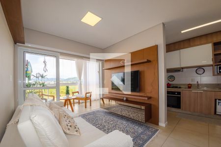 Sala de apartamento para alugar com 2 quartos, 84m² em Campeche, Florianópolis