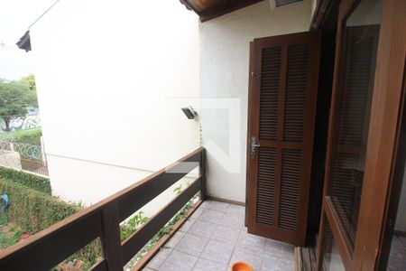 Casa à venda com 254m², 4 quartos e 5 vagas Casa à venda com 254m², 4 quartos e 5 vagasSacada do Quarto 3