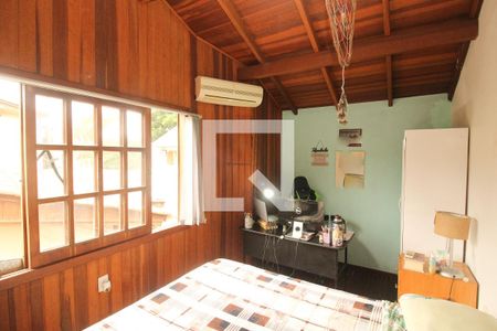 Casa à venda com 254m², 4 quartos e 5 vagas Casa à venda com 254m², 4 quartos e 5 vagasQuarto 1