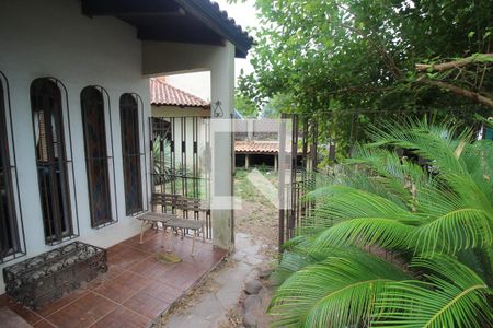 Casa à venda com 254m², 4 quartos e 5 vagas Casa à venda com 254m², 4 quartos e 5 vagasJardim