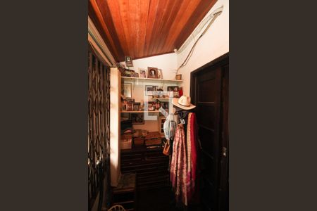 Casa à venda com 254m², 4 quartos e 5 vagas Casa à venda com 254m², 4 quartos e 5 vagasCloset da suíte