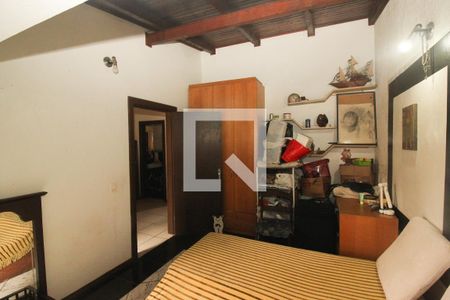 Casa à venda com 254m², 4 quartos e 5 vagas Casa à venda com 254m², 4 quartos e 5 vagasQuarto 2