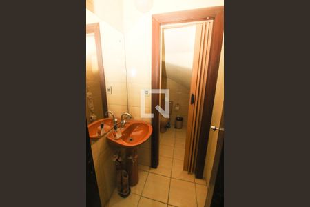 Casa à venda com 254m², 4 quartos e 5 vagas Casa à venda com 254m², 4 quartos e 5 vagasLavabo